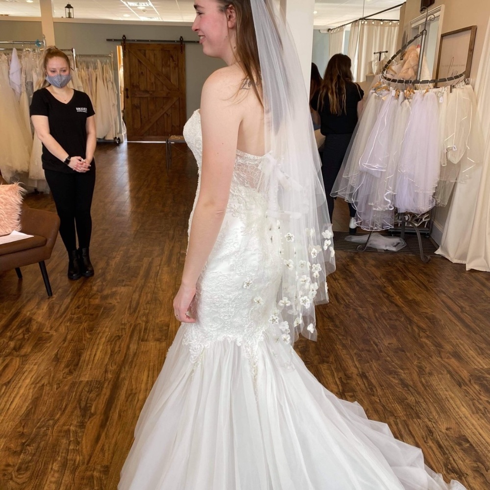 Wedding dress